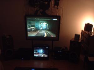 doom3-on-CRT-2.thumb.jpg